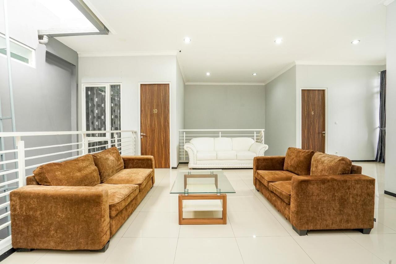 Hotel Reddoorz Near Surabaya Zoo Zewnętrze zdjęcie