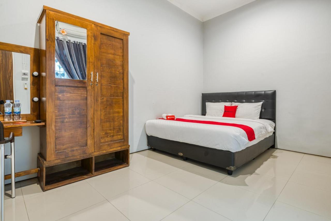 Hotel Reddoorz Near Surabaya Zoo Zewnętrze zdjęcie
