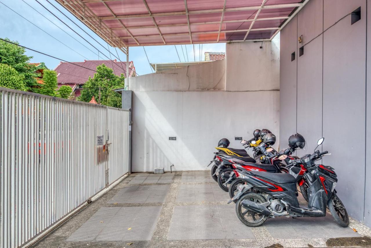 Hotel Reddoorz Near Surabaya Zoo Zewnętrze zdjęcie