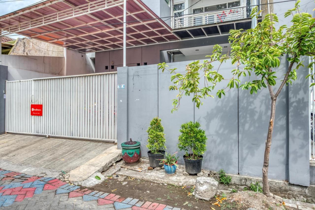 Hotel Reddoorz Near Surabaya Zoo Zewnętrze zdjęcie